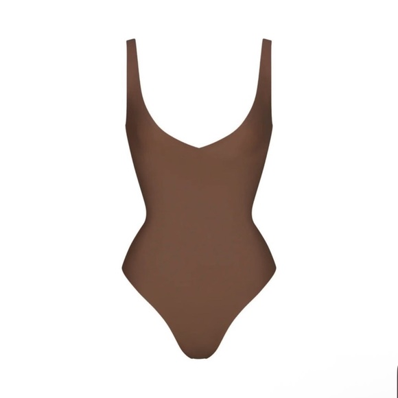 NWT Skims Body Unlined Plunge Thong Bodysuit Cocoa L - Picture 4 of 9